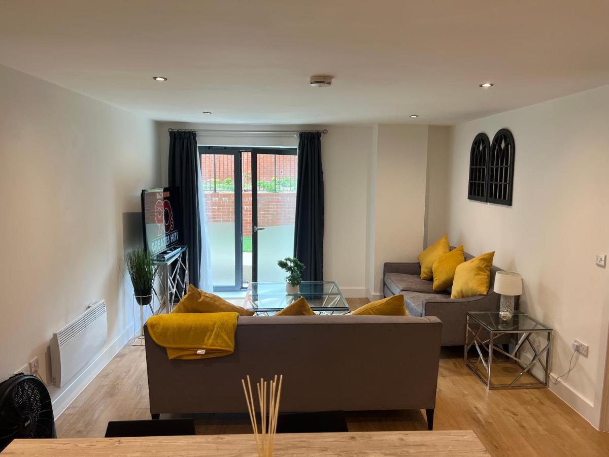 Lovely 2 Bed Apartment In Leeds Centre Екстериор снимка