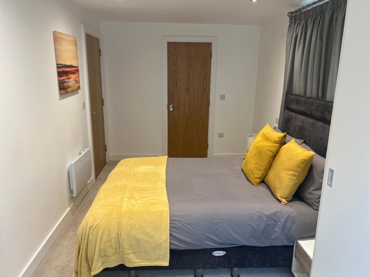 Lovely 2 Bed Apartment In Leeds Centre Екстериор снимка