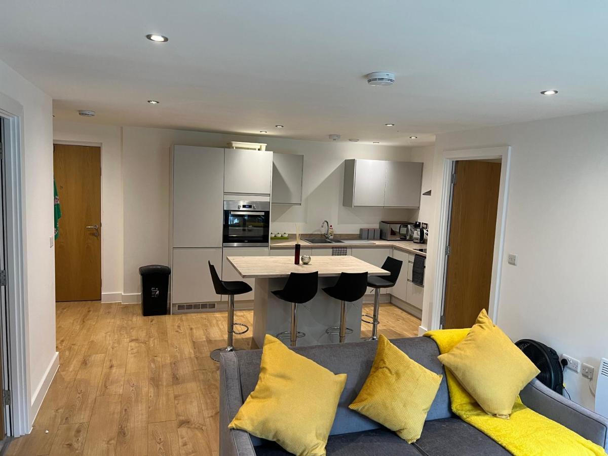 Lovely 2 Bed Apartment In Leeds Centre Екстериор снимка